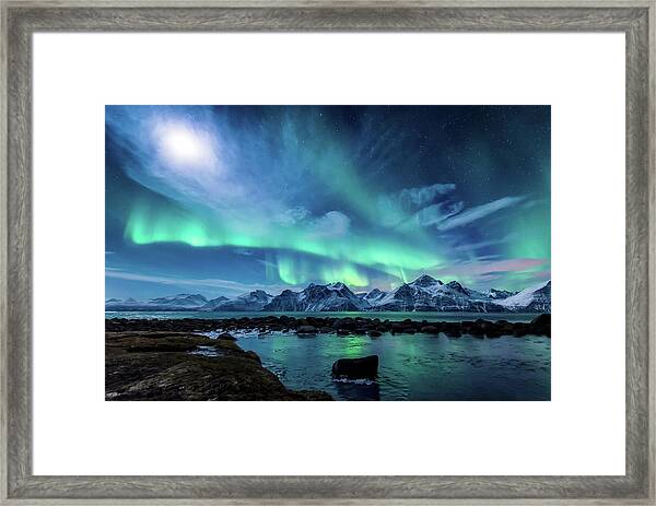 Aurora Borealis Northern Lights Lake Night Canvas Artwork Picture Print Photo